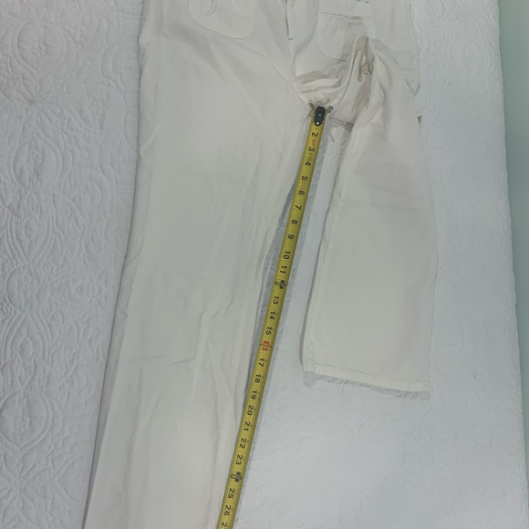 I.E. Womens Size 14 Petite Relaxed Fit Straight Leg White Denim Jeans EUC - Picture 9 of 10